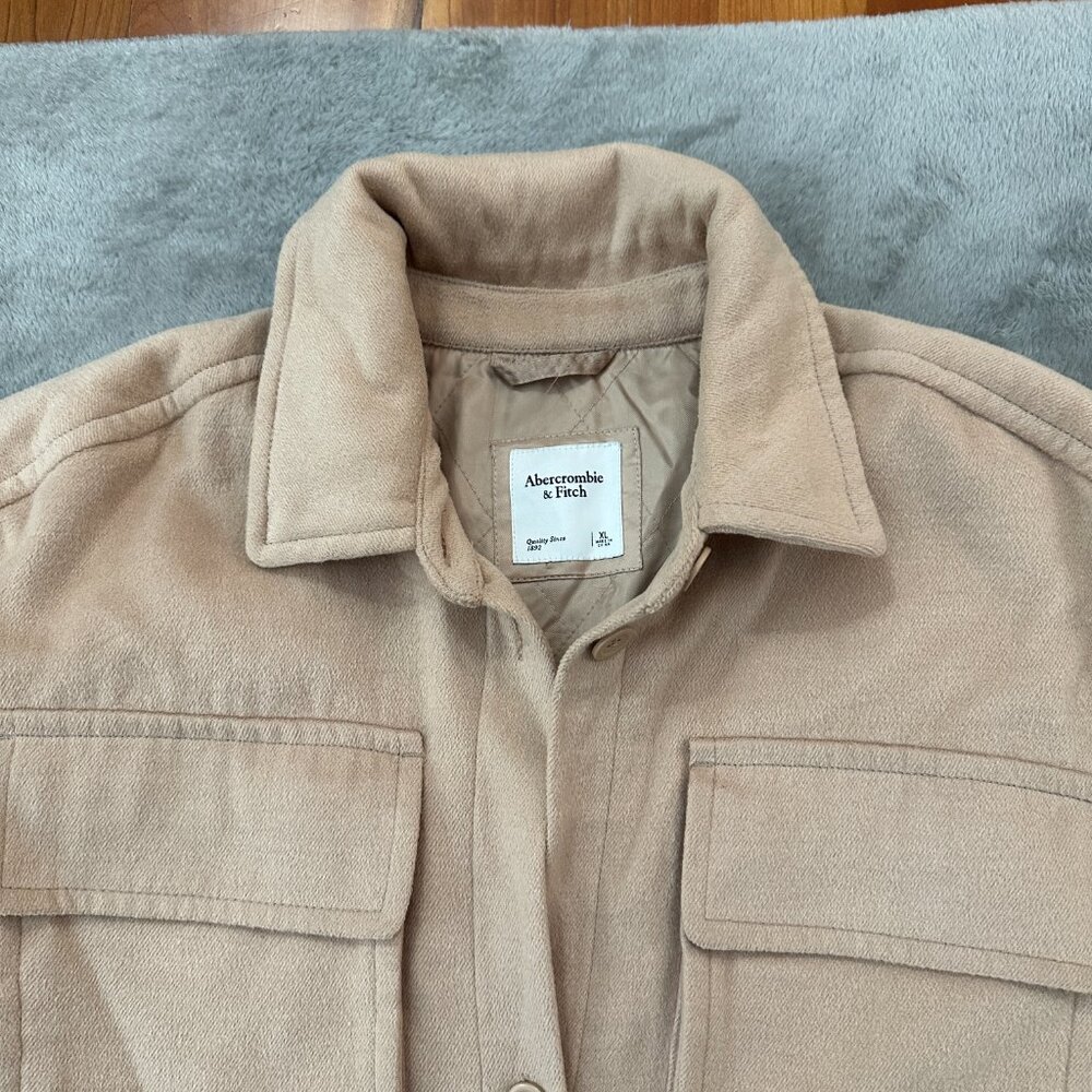 Abercrombie & Fitch Oversized Shacket Shirt Jacket Tan Women's XL - Picture 3 of 8
